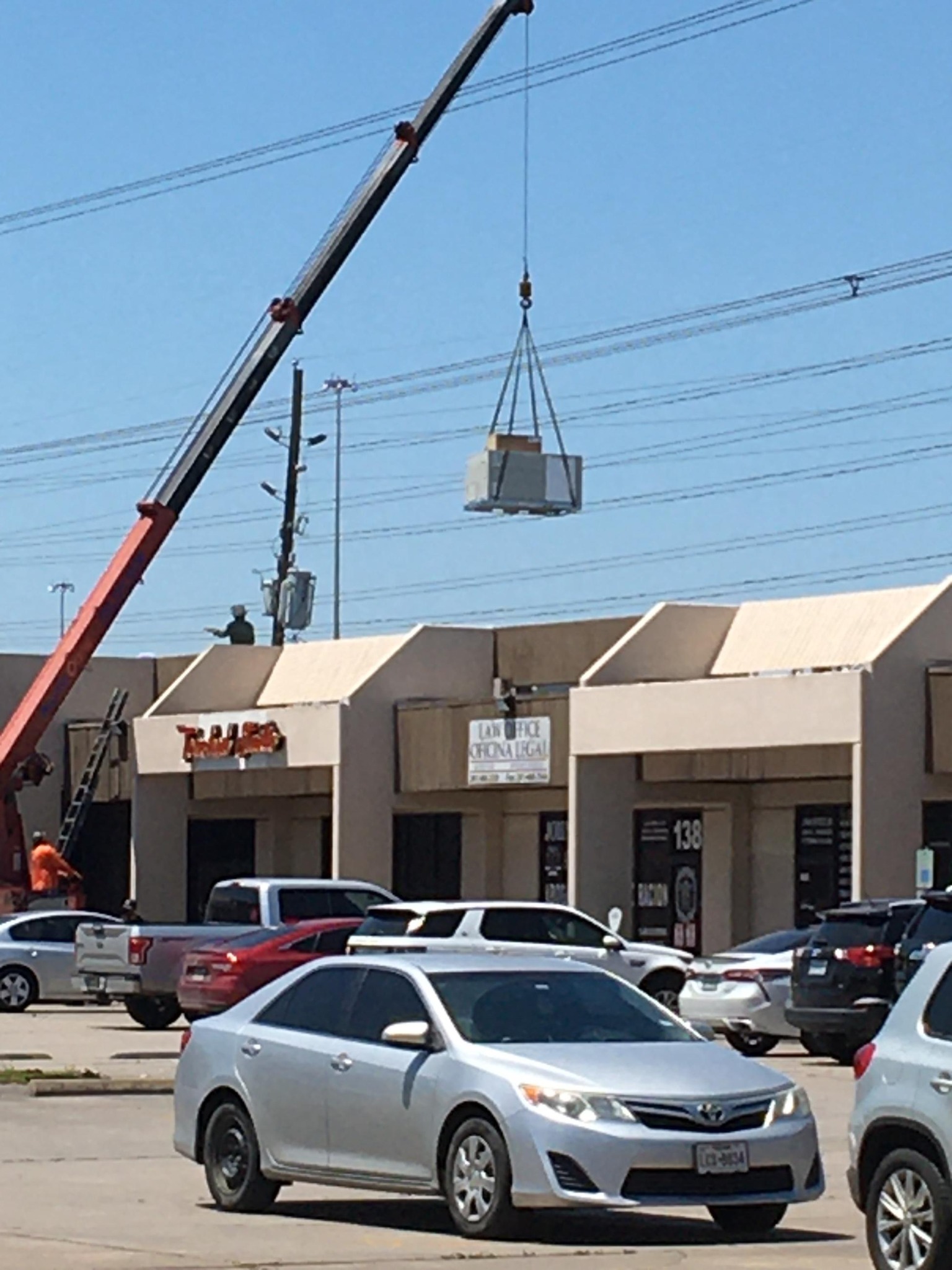 HVAC equipment being installed at Northpoint Plaza