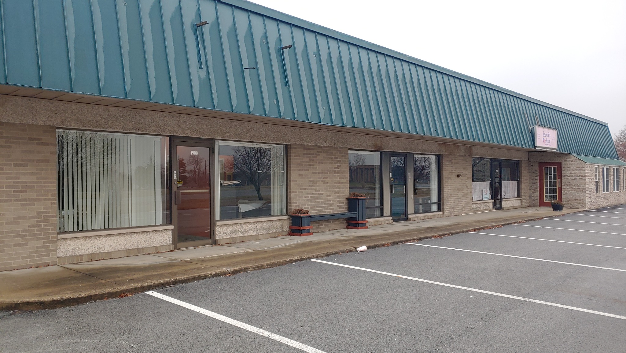 South Elizabeth Plaza before redevelopment